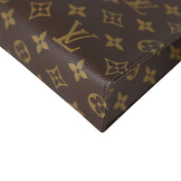 Louis Vuitton Toiletry Pouch 26 Monogram Corner Close Up