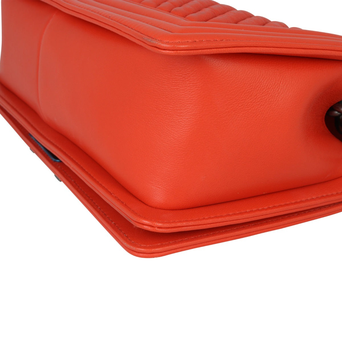 Chanel Boy Old Medium Chevron Corner Close Up