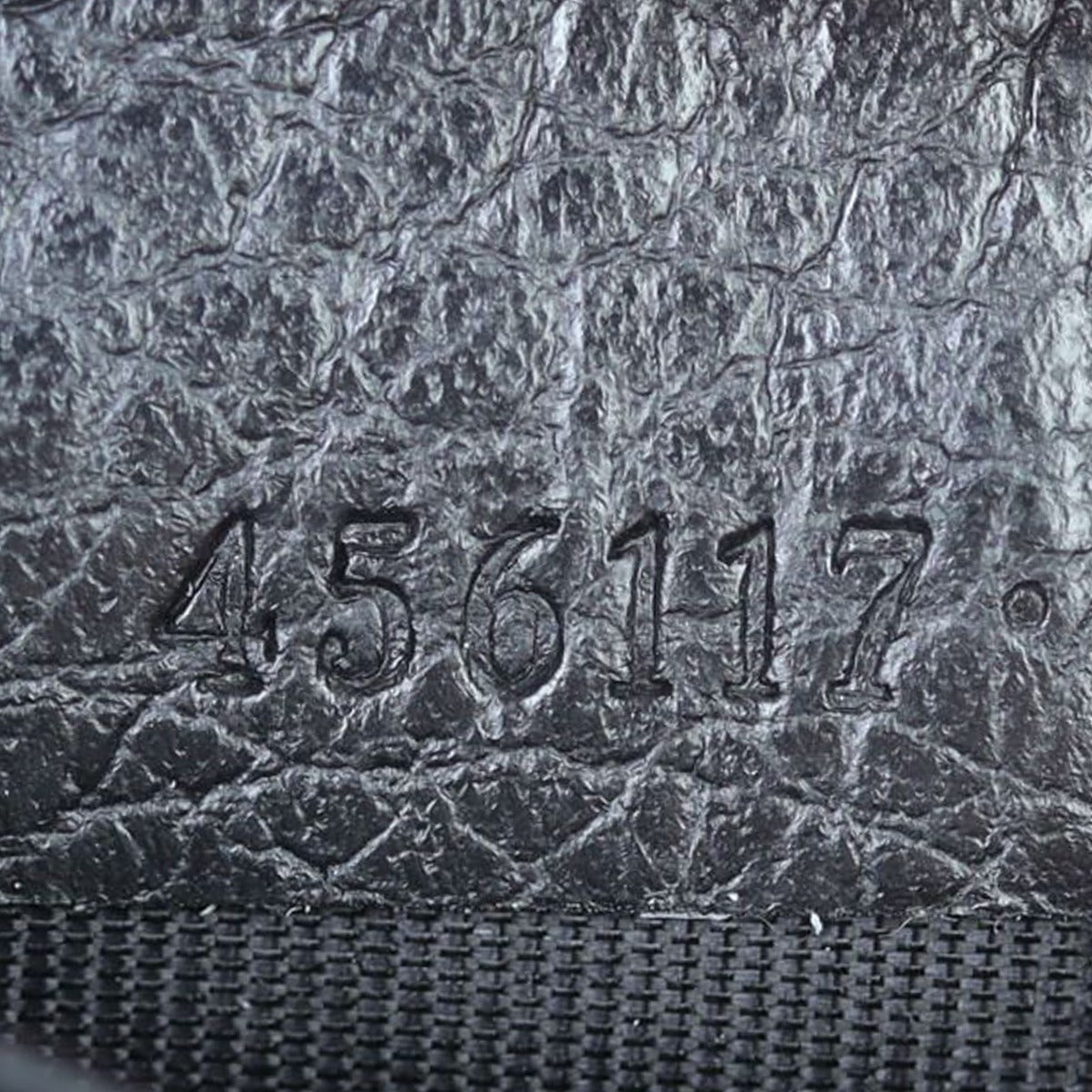 Gucci GG Leather Zip Around Wallet Date code
