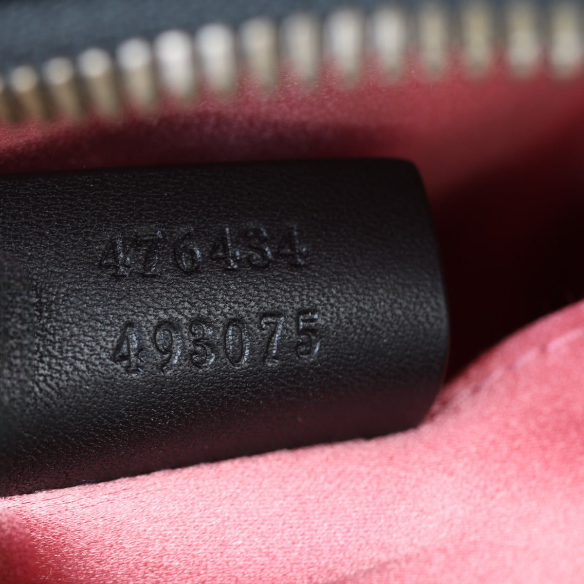 Gucci GG Marmont Matelasse Velvet Belt Bag