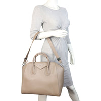 Givenchy Antigona Medium