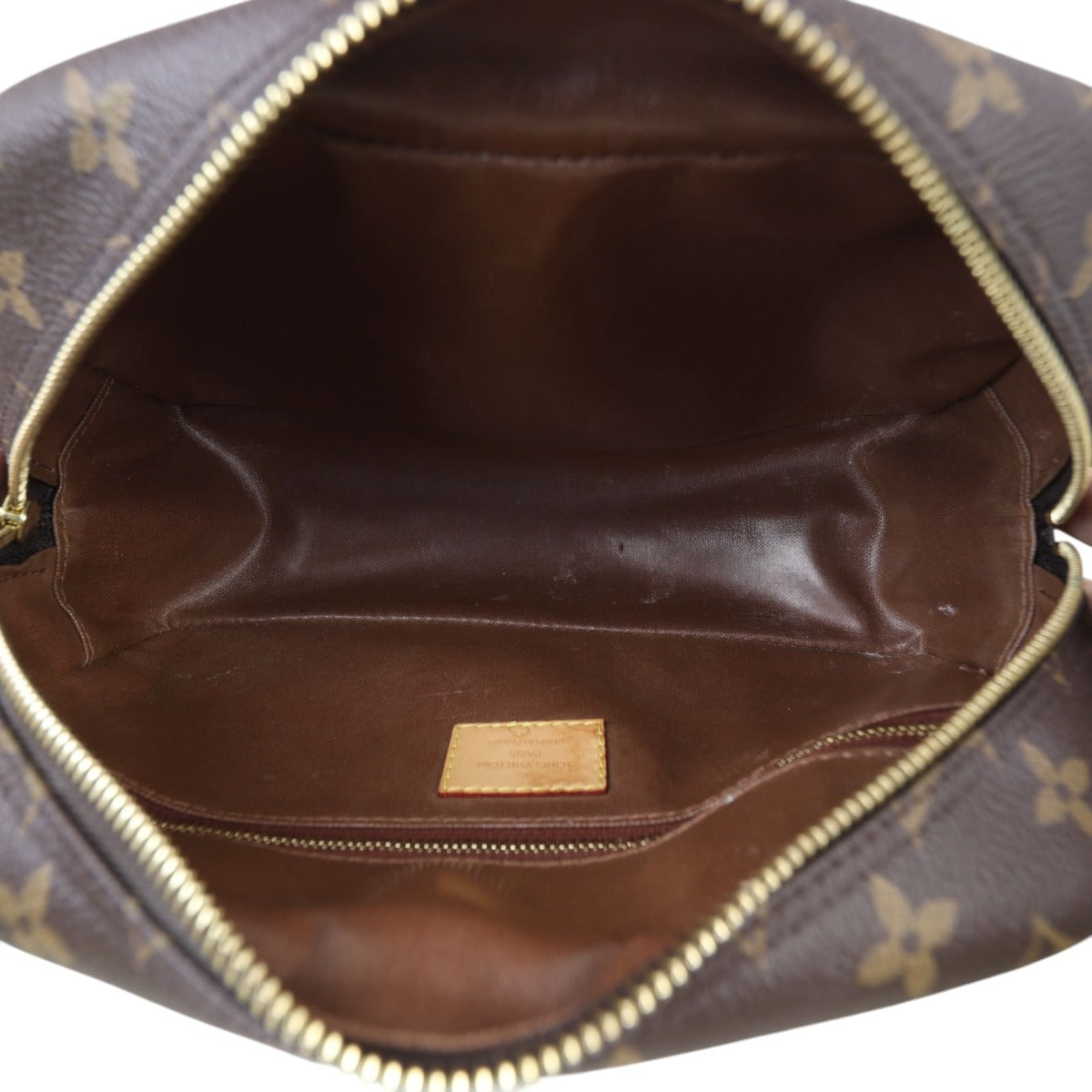 Louis Vuitton Toiletry Pouch 25 Monogram