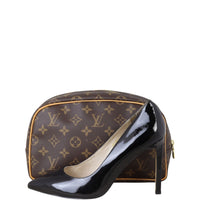 Louis Vuitton Toiletry Pouch 25 Monogram