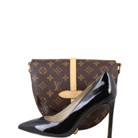 Louis Vuitton Chantilly PM Monogram
