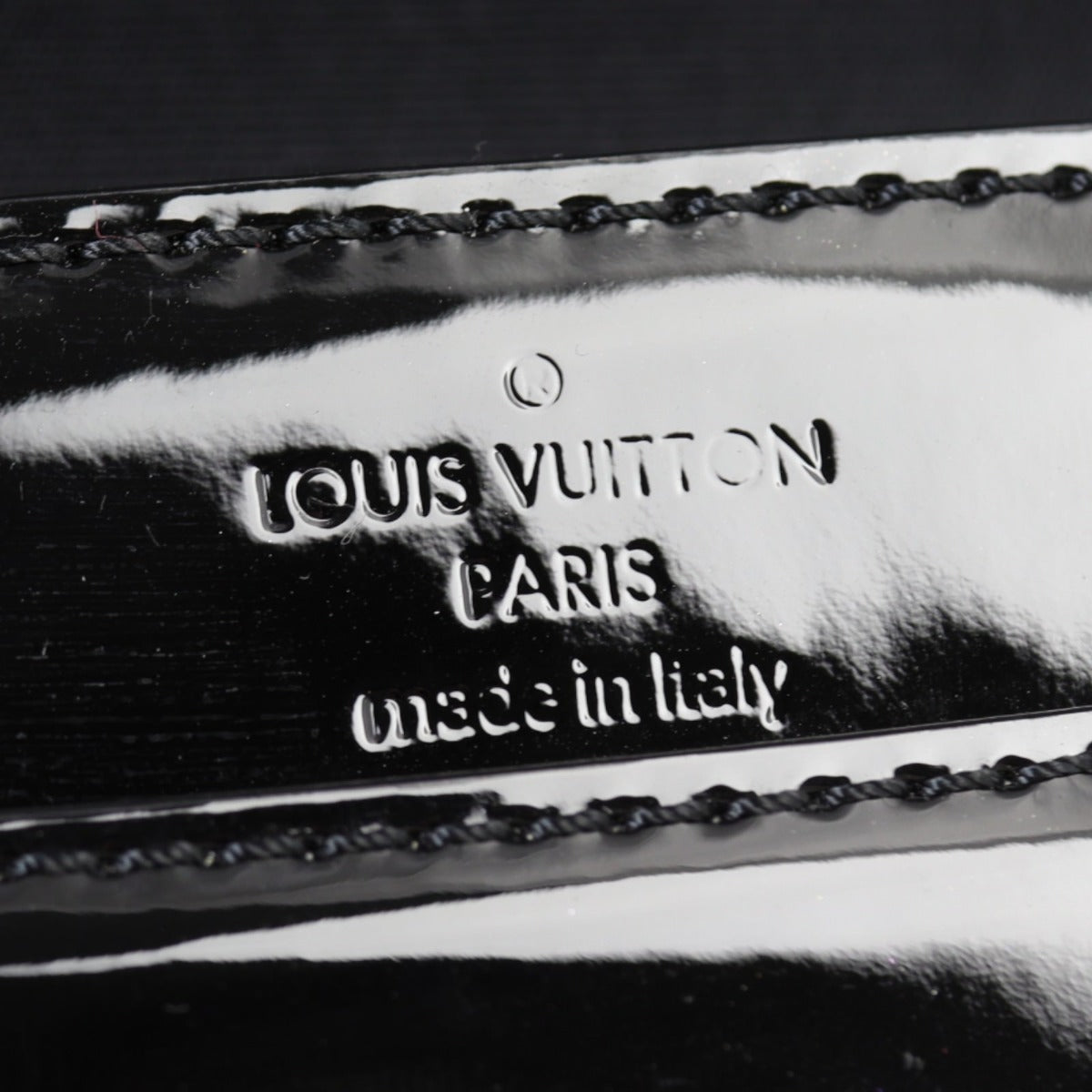 Louis Vuitton Louise Clutch Patent