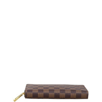 Louis Vuitton Zippy Wallet Damier Ebene