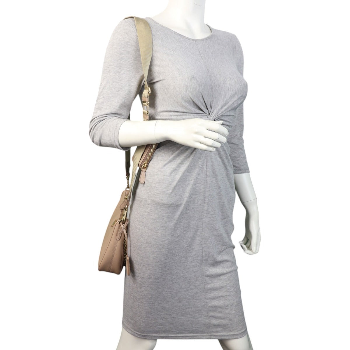 Prada Re-edition 2005 Saffiano Shoulder Bag