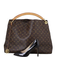 Louis Vuitton Artsy GM Monogram