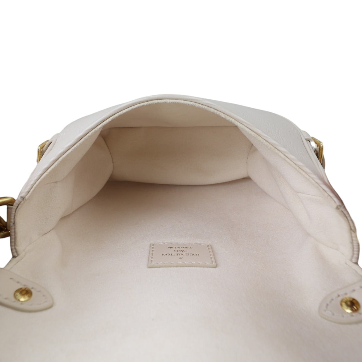 Louis Vuitton Saumur BB Epi