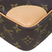 Louis Vuitton Porte Documents Voyage Monogram