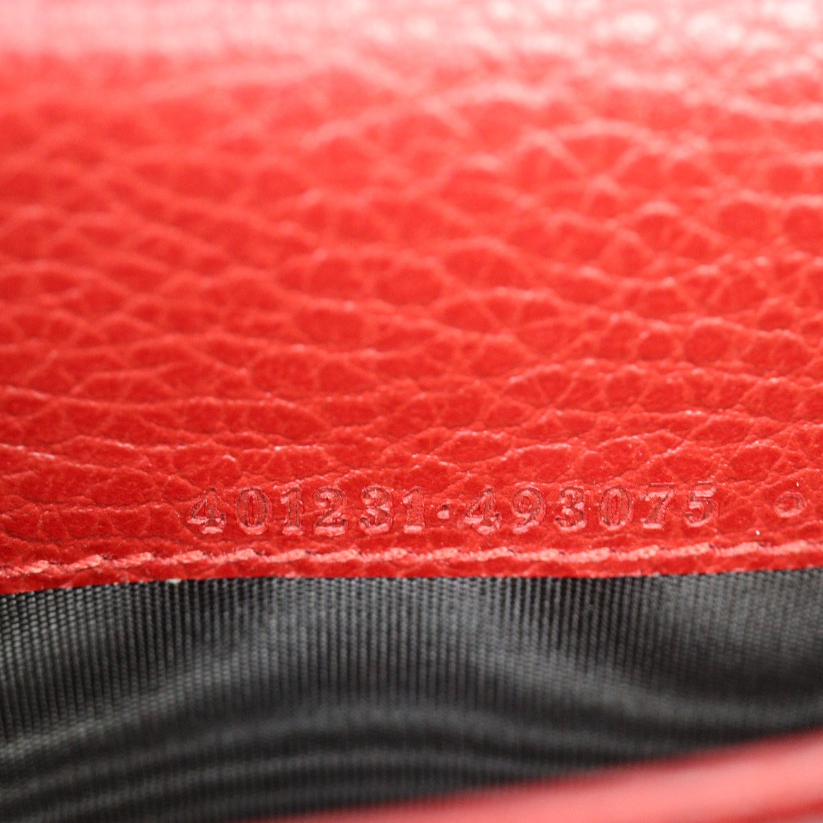 Gucci Dionysus Mini Leather Chain Wallet