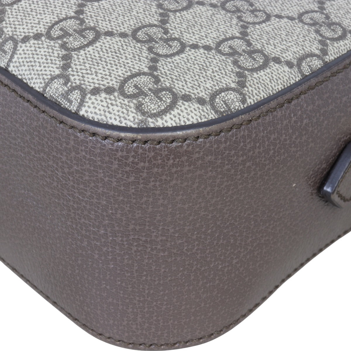 Gucci Neo Vintage GG Supreme Messenger Bag