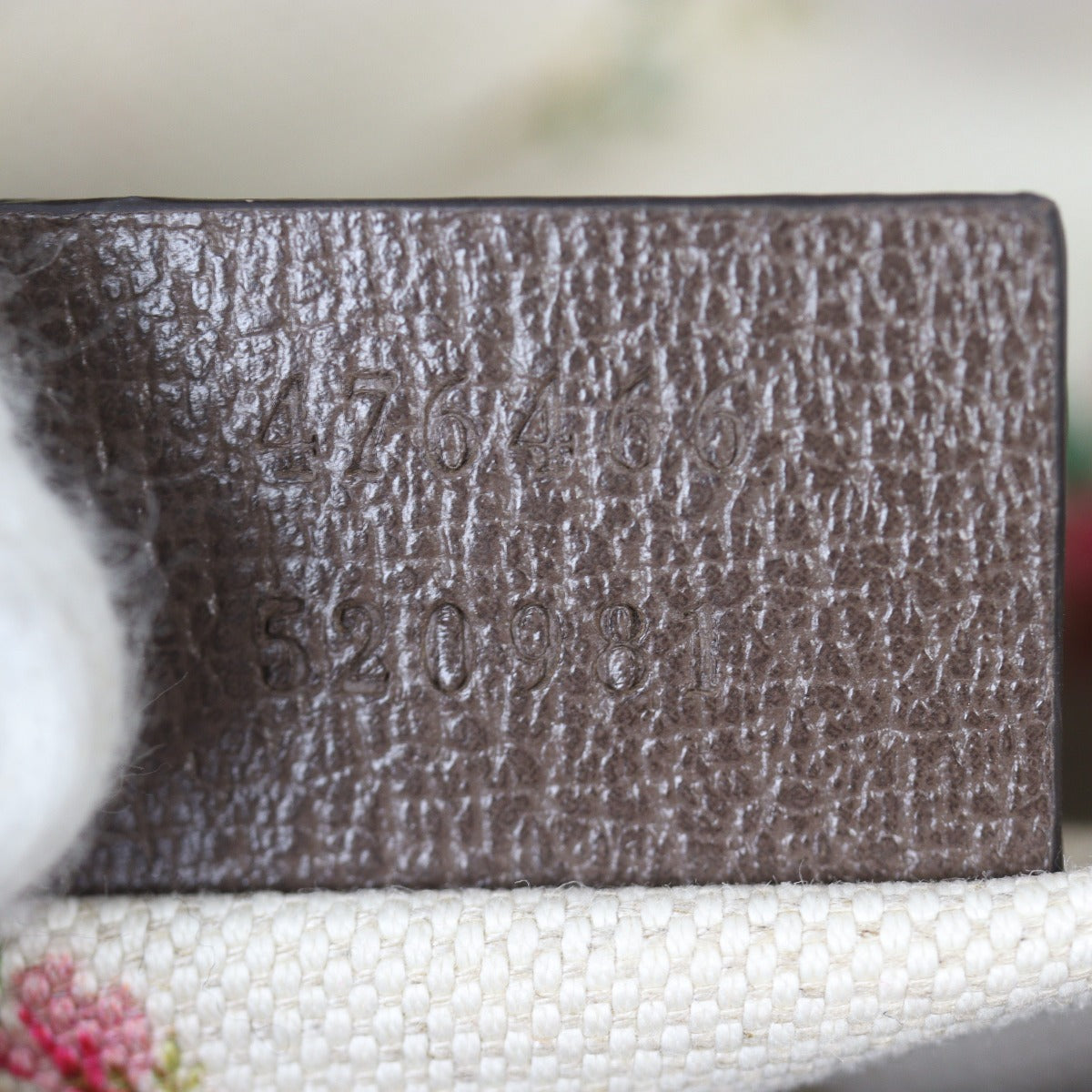 Gucci Neo Vintage GG Supreme Messenger Bag