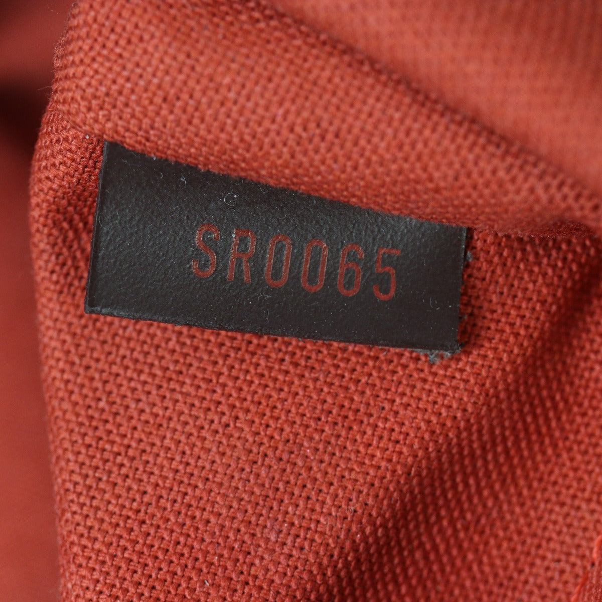 Louis Vuitton Naviglio Messenger Damier Ebene