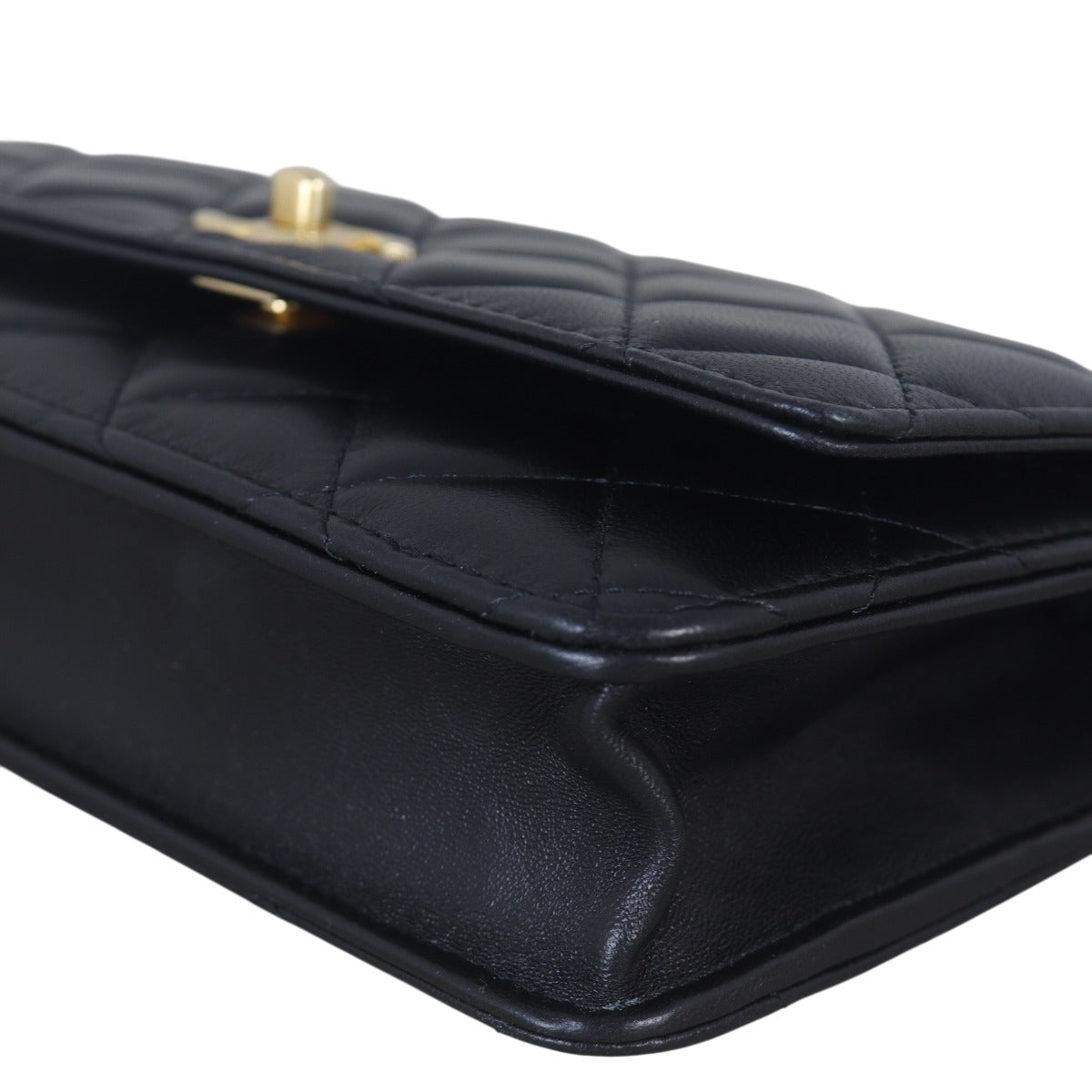 Chanel Pearl Crush Wallet on Chain