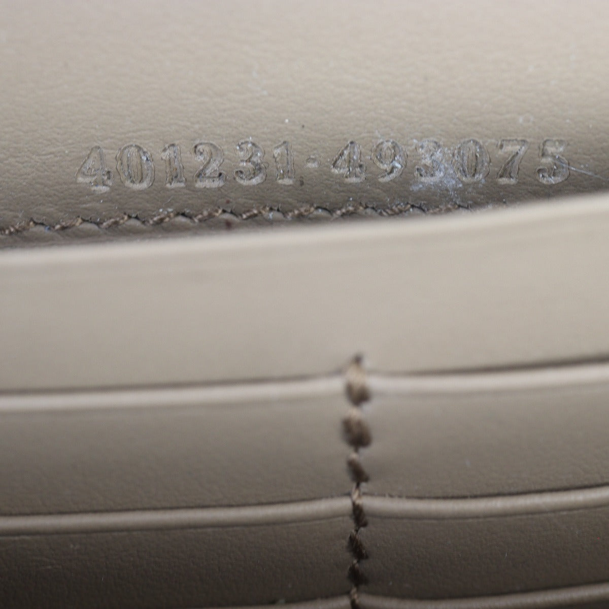 Gucci Dionysus GG Supreme Chain Wallet