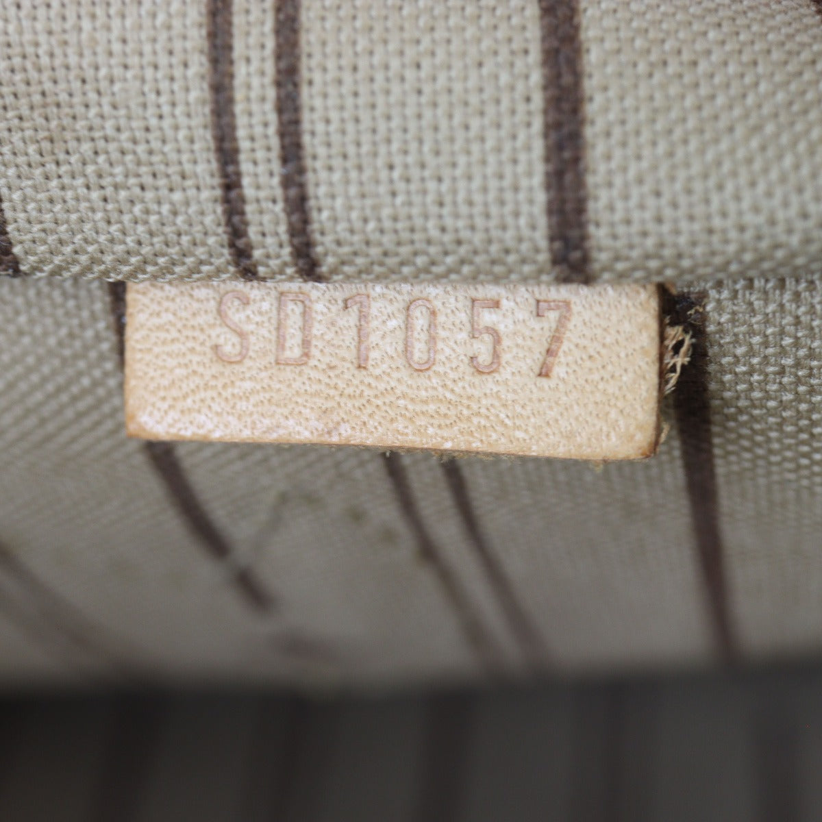 Louis Vuitton Neverfull MM Monogram