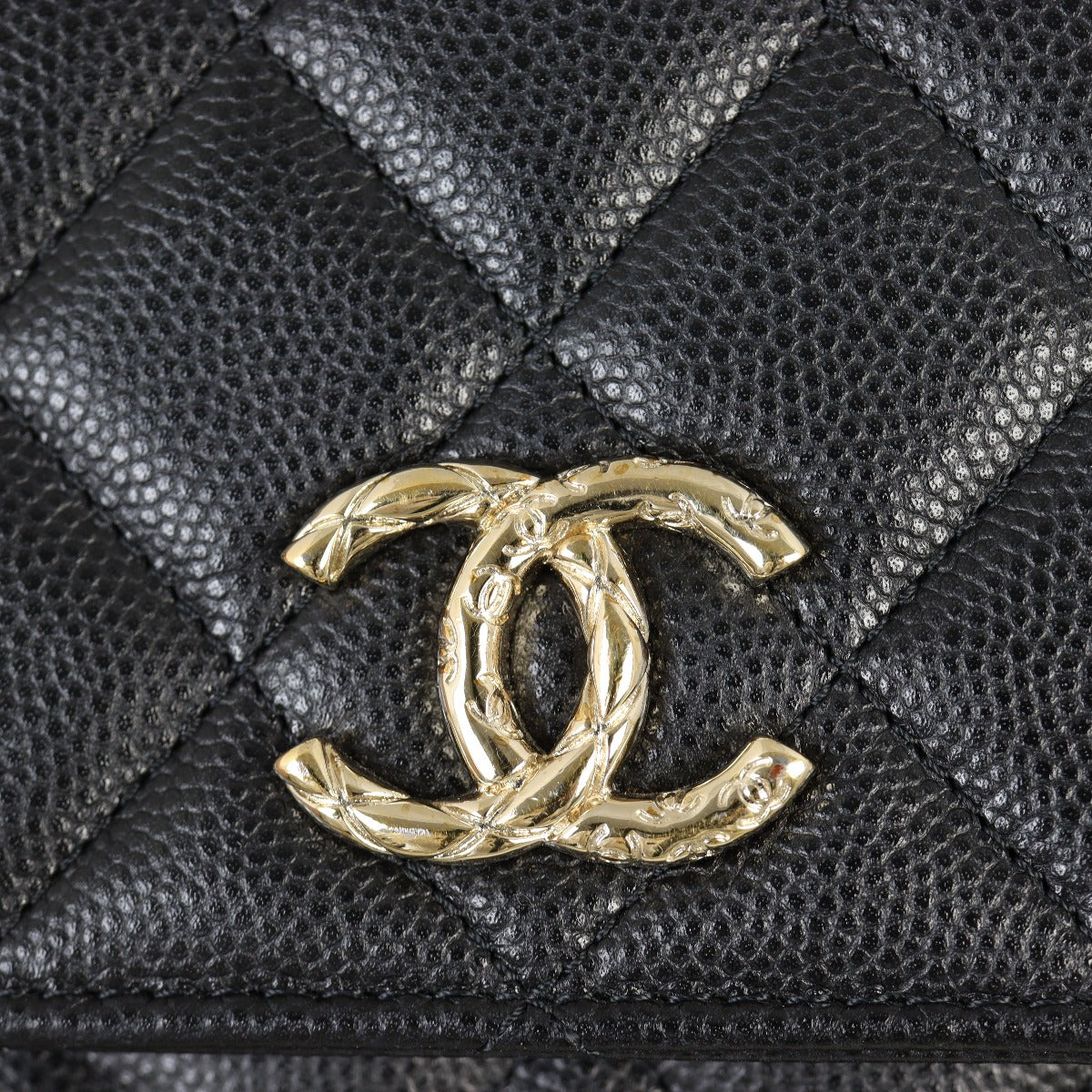 Chanel Classic Wallet on Chain