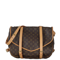 Louis Vuitton Saumur 43 Monogram