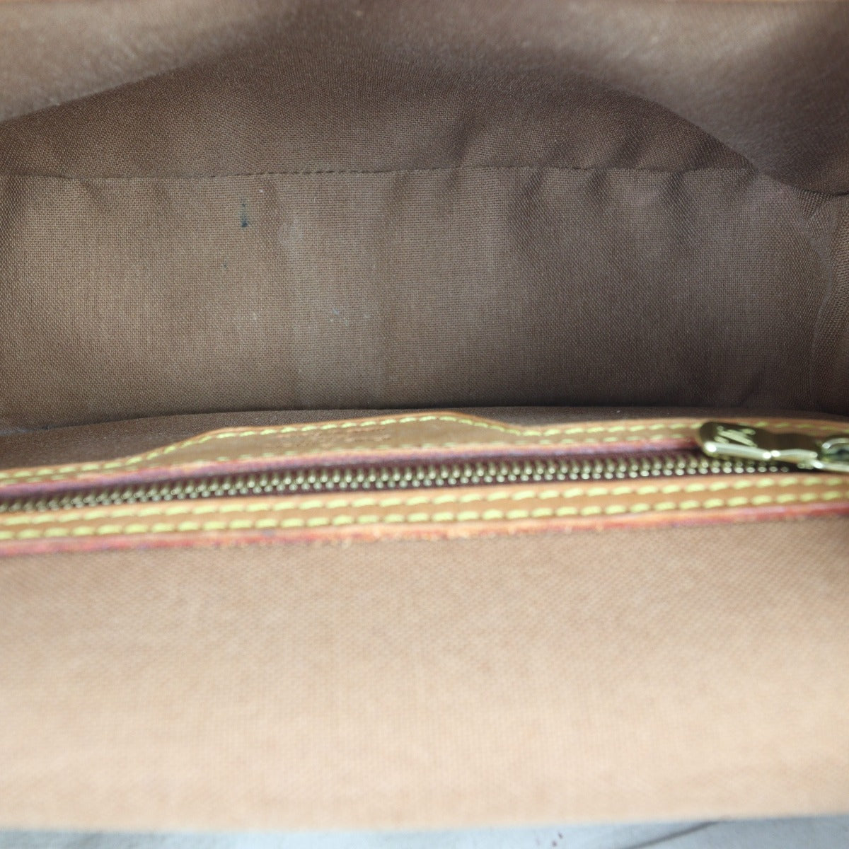 Louis Vuitton Sologne Monogram