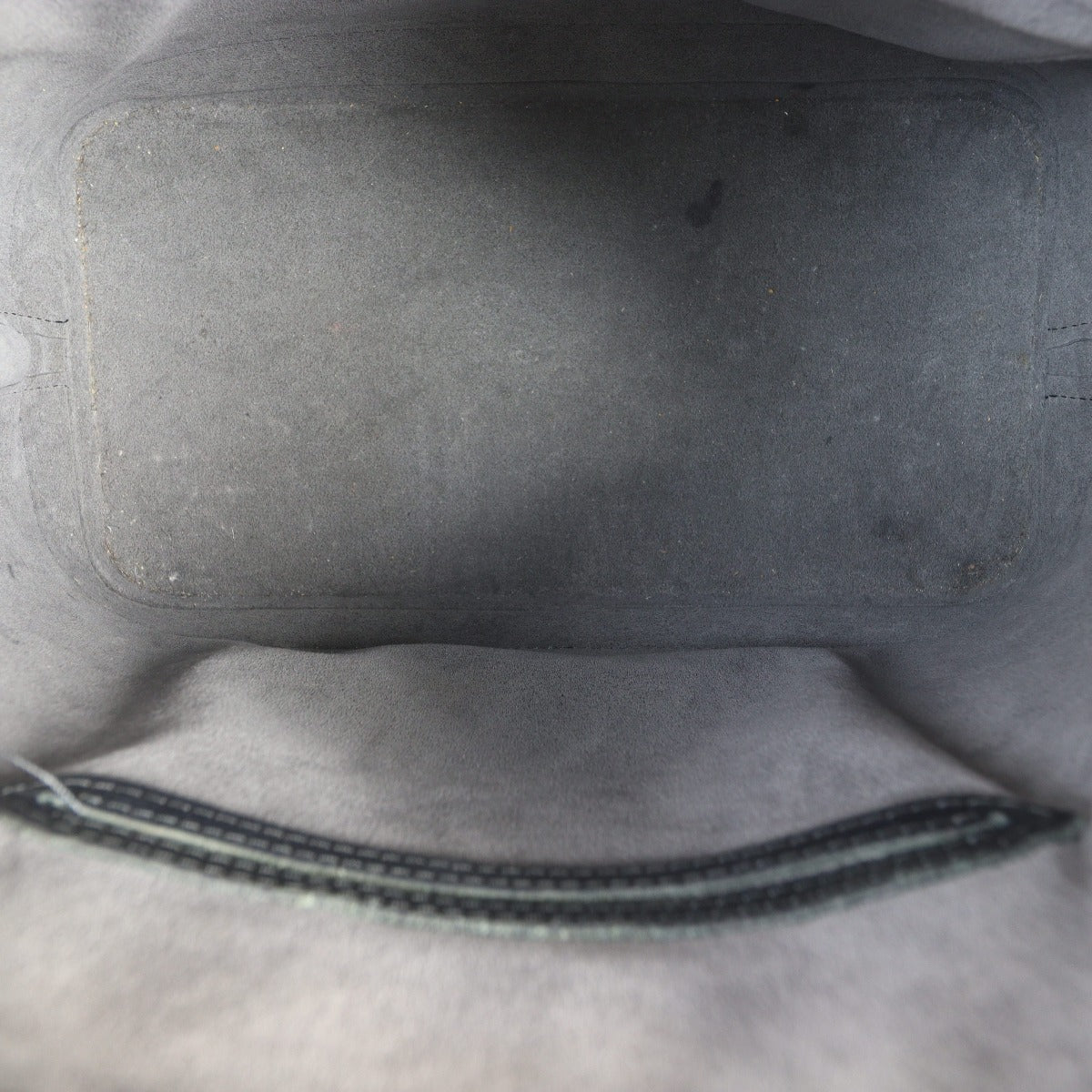 Louis Vuitton Alma PM Epi