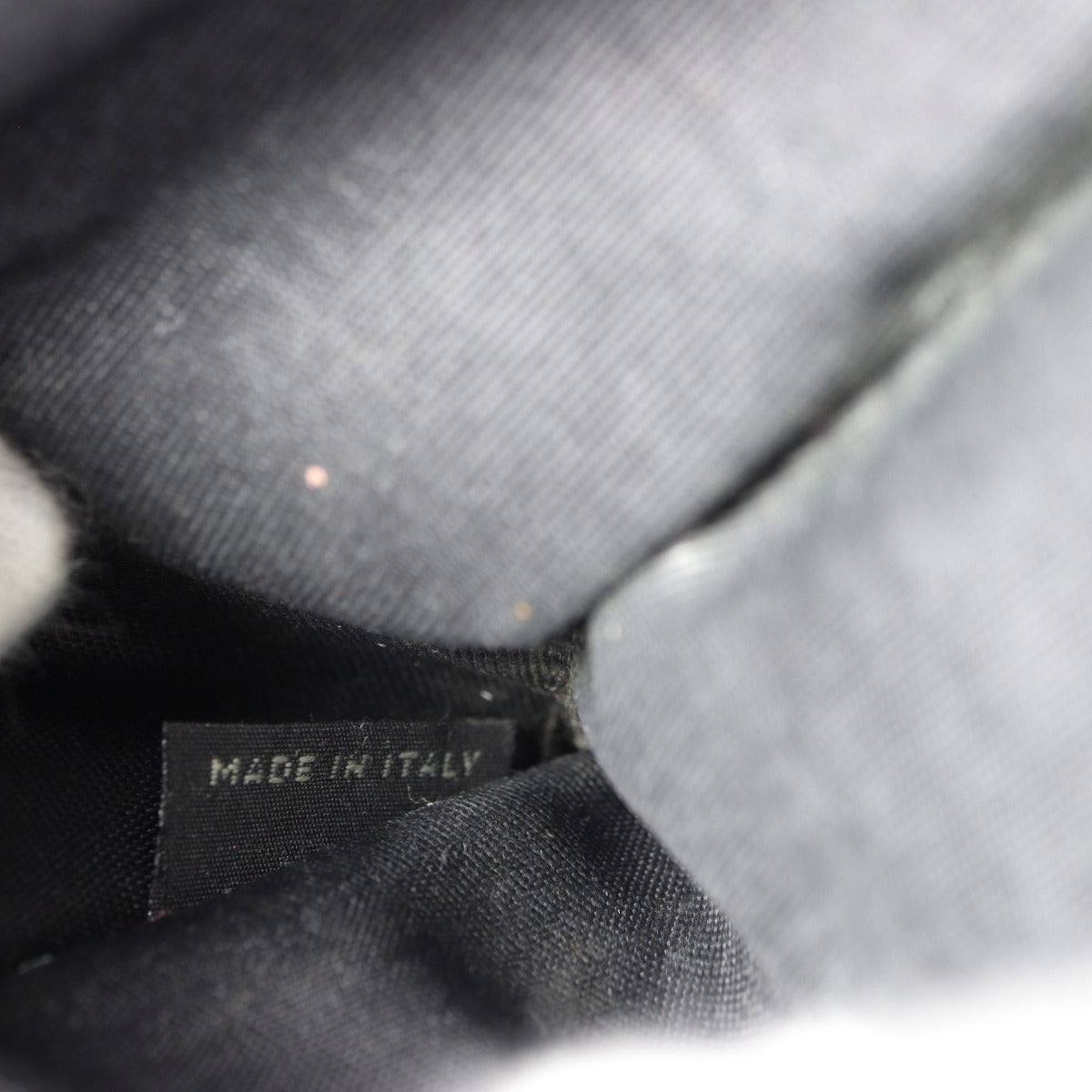 Prada Saffiano Wallet on Chain