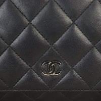 Chanel Classic Wallet on Chain