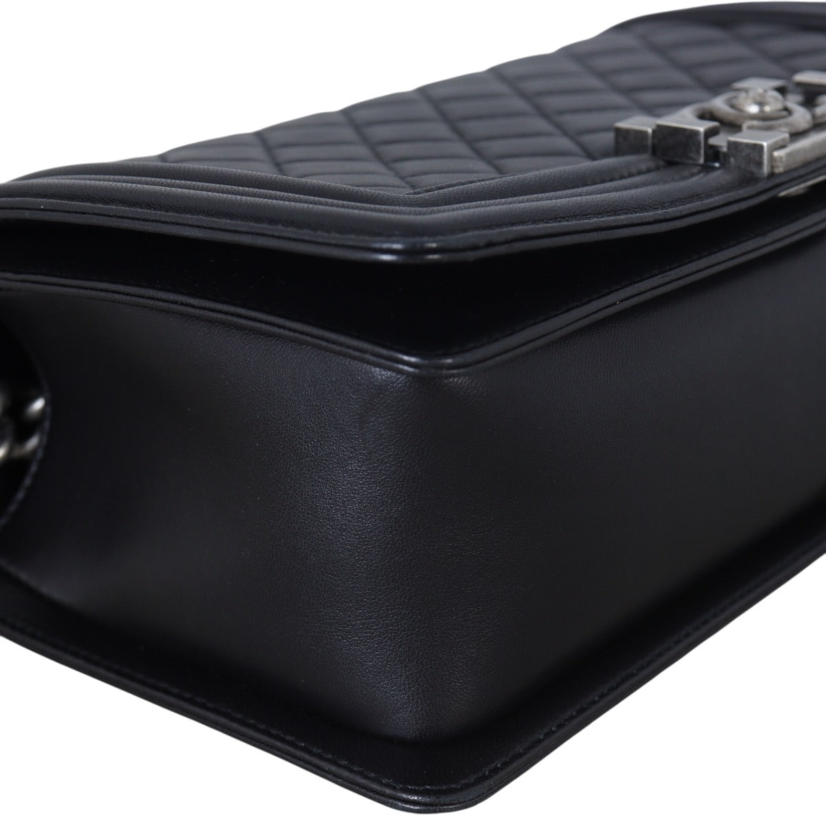 Chanel Boy Old Medium