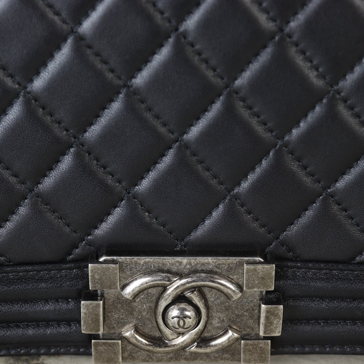 Chanel Boy Old Medium