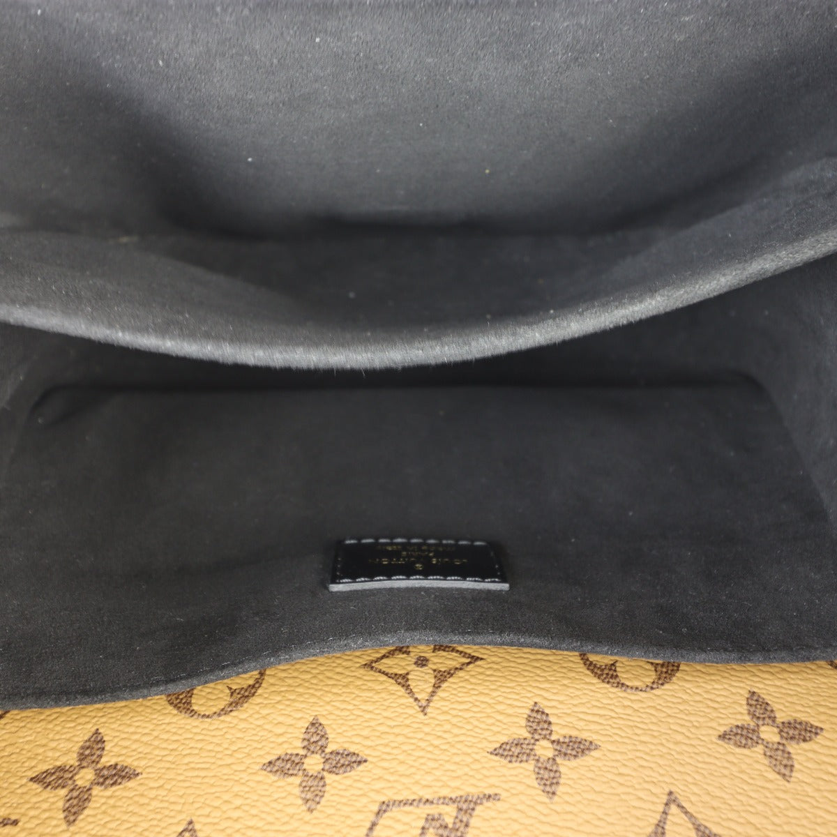 Louis Vuitton Pochette Metis Monogram Reverse