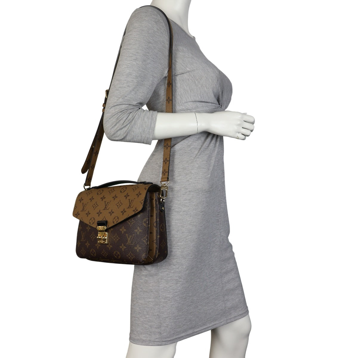 Louis Vuitton Pochette Metis Monogram Reverse