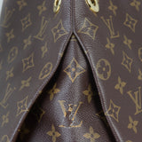 Louis Vuitton Artsy MM Monogram