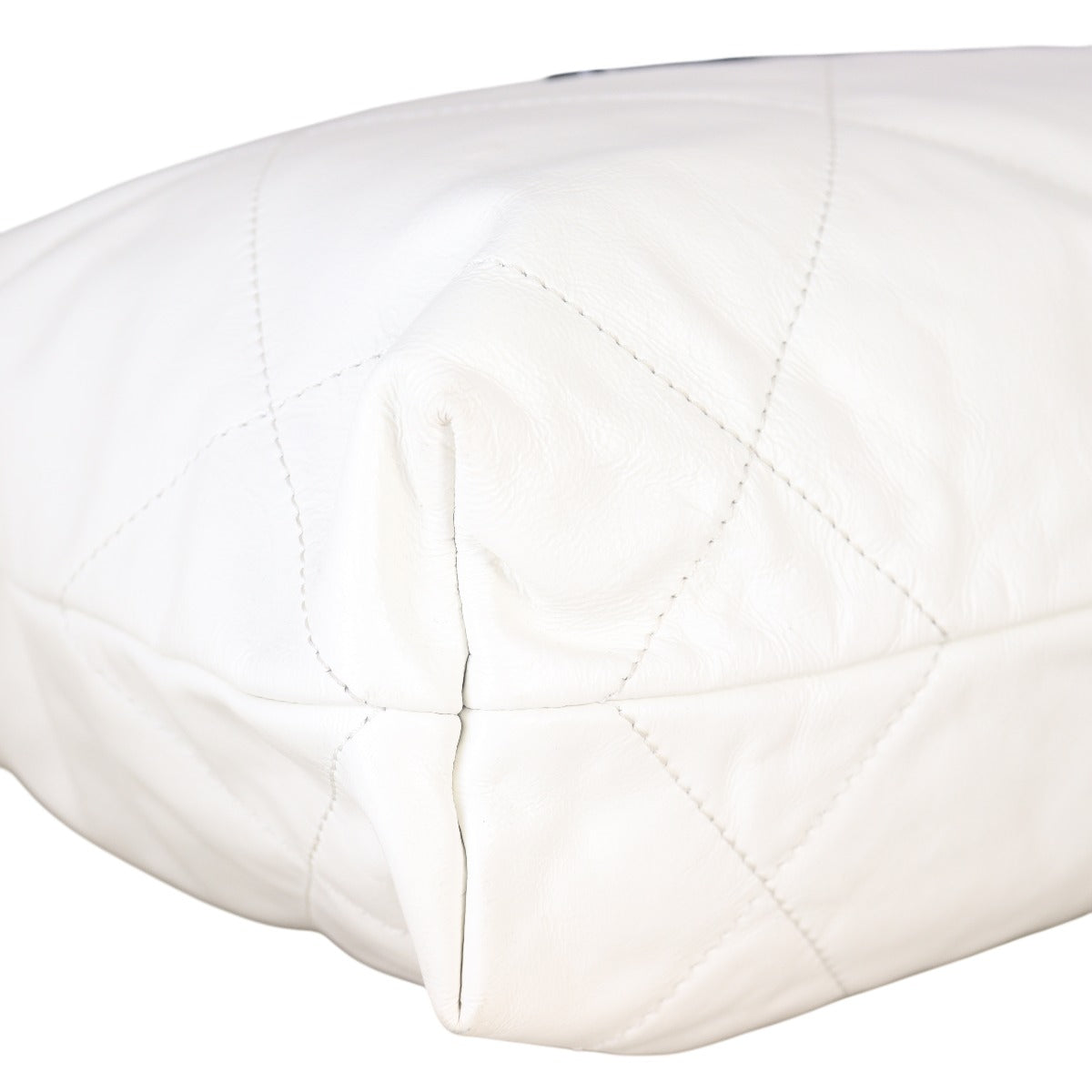 Chanel 22 Hobo Small