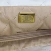 Chanel 22 Hobo Small