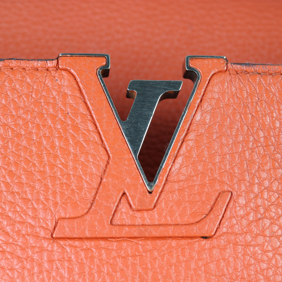 Louis Vuitton Capucines MM