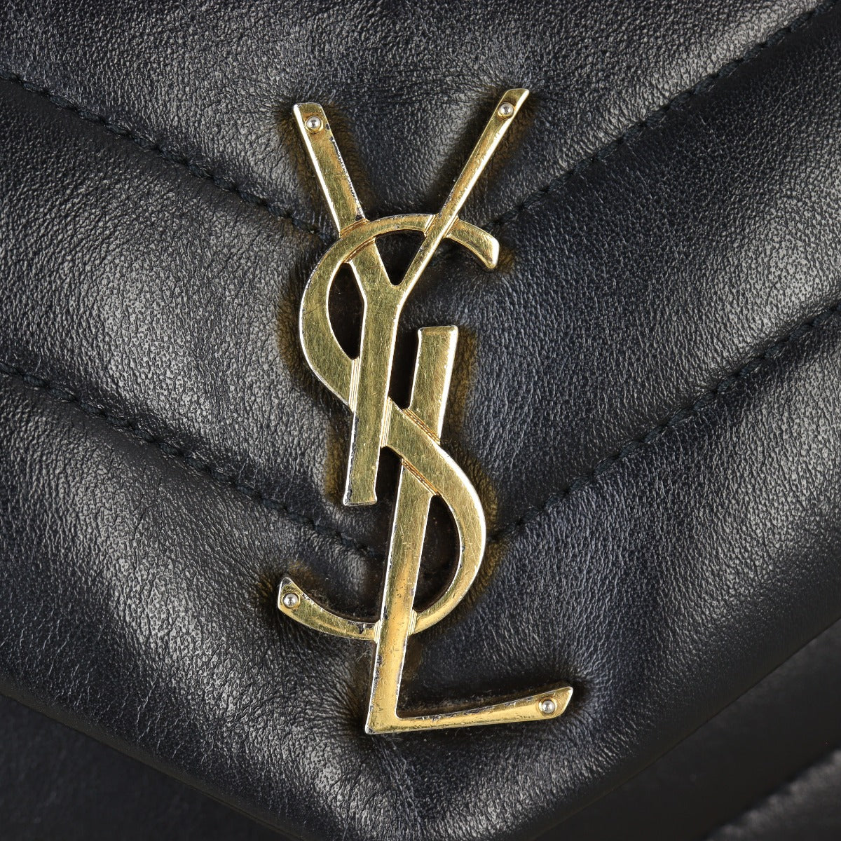 Saint Laurent Loulou Small