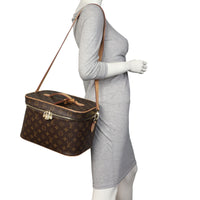 Louis Vuitton Nice Vanity Monogram