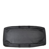 Louis Vuitton Kendall GM Taiga