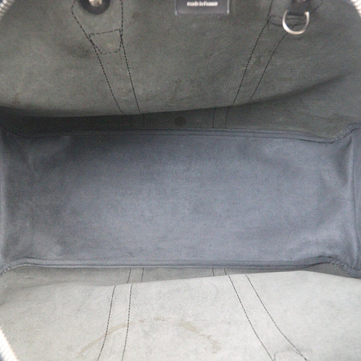 Louis Vuitton Kendall GM Taiga