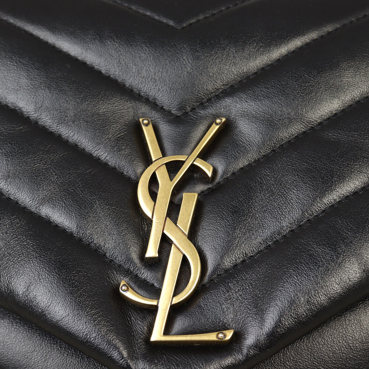 Saint Laurent Loulou Medium