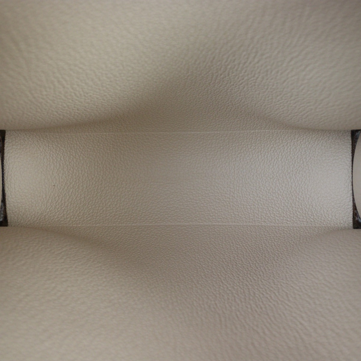 Louis Vuitton Toiletry Pouch 19 Monogram