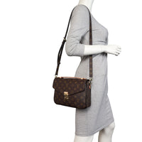 Louis Vuitton Pochette Metis Monogram