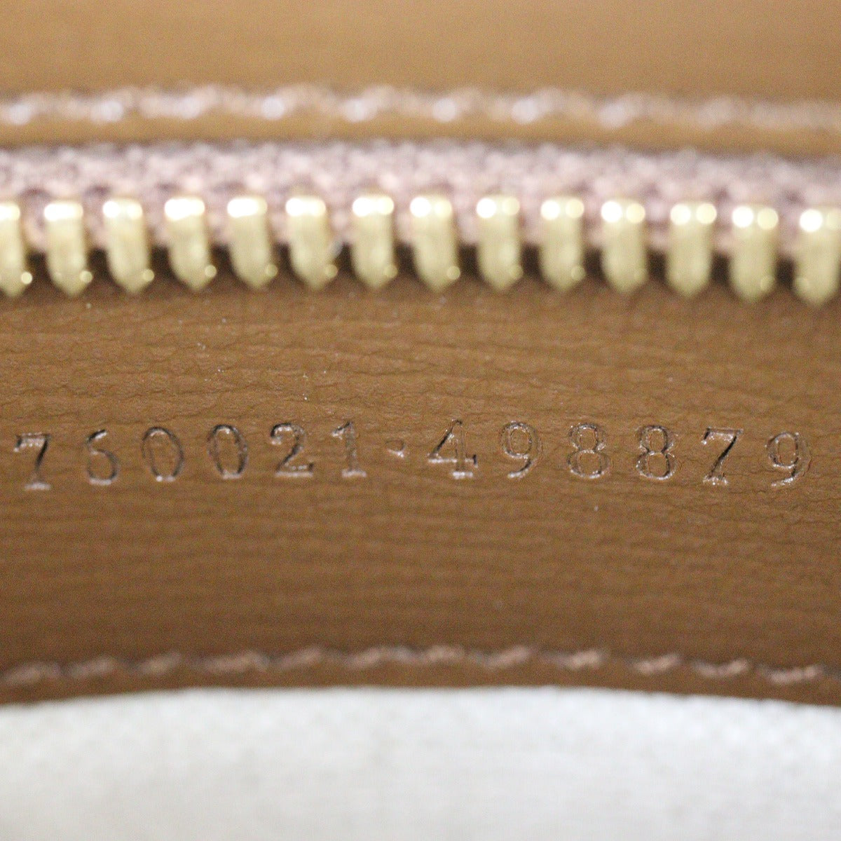 Gucci GG Supreme Interlocking G Messenger