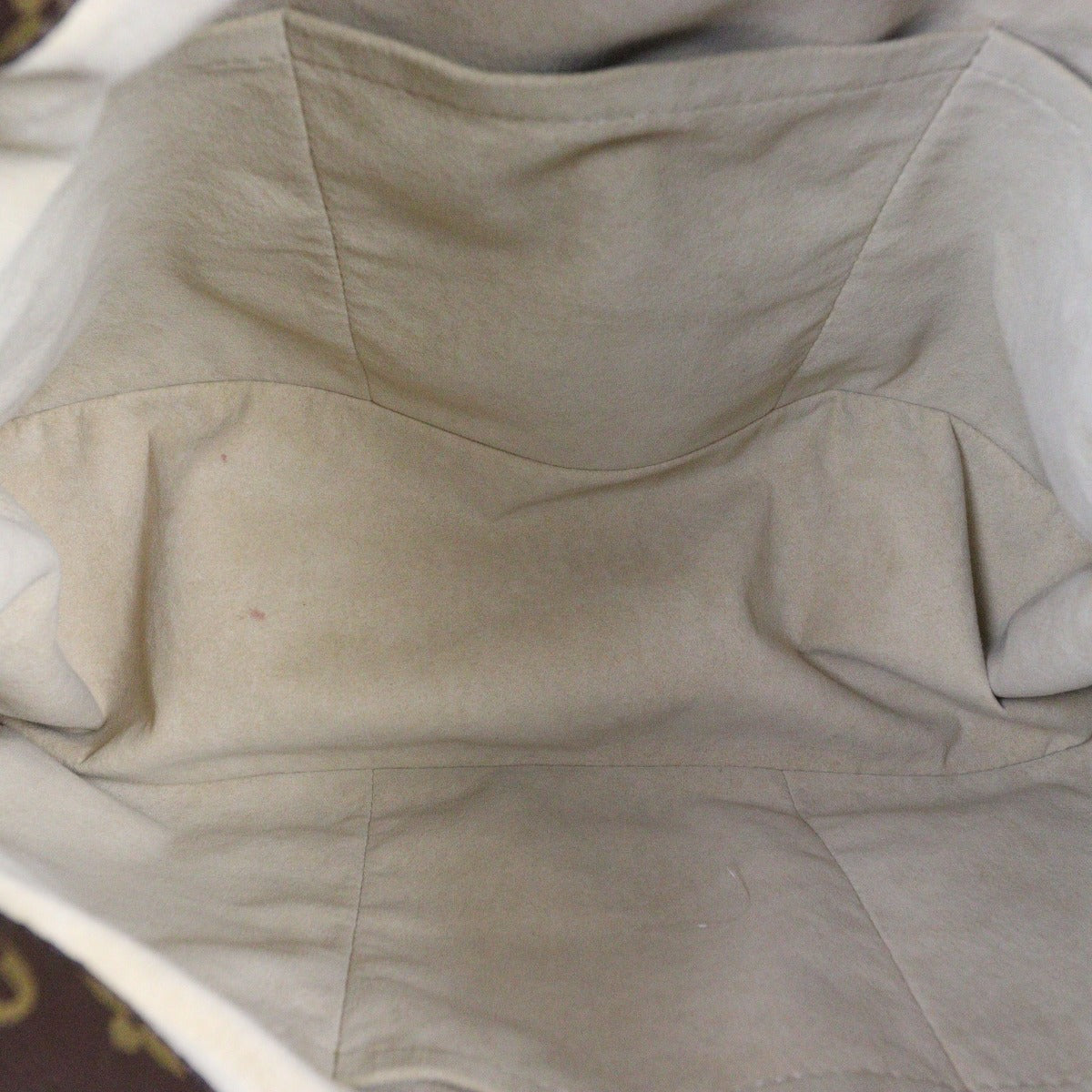 Louis Vuitton Artsy MM Monogram