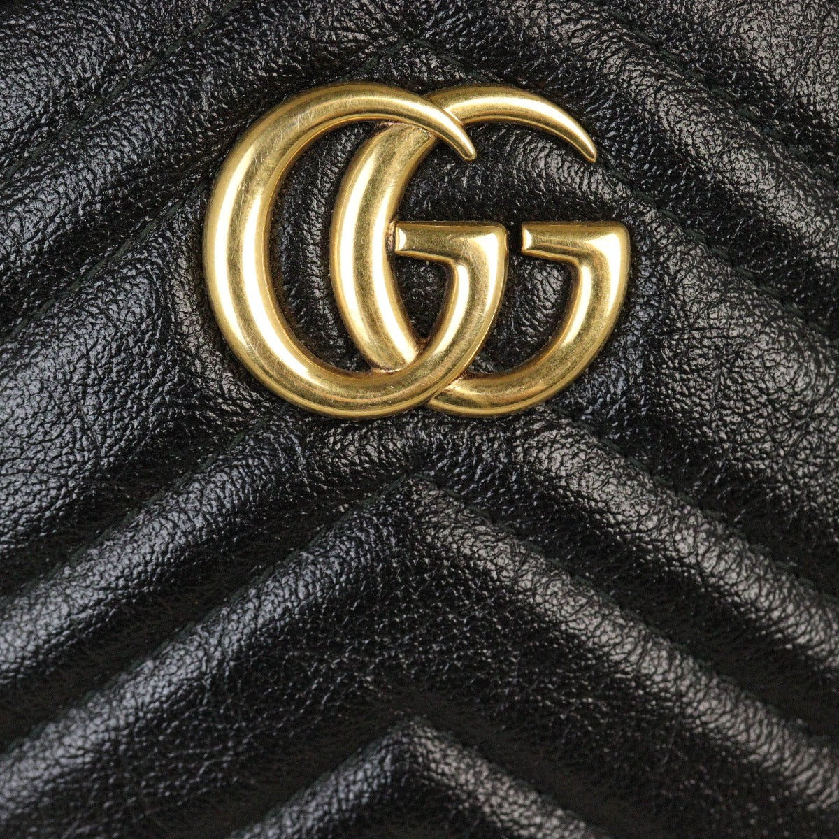 Gucci GG Marmont Round Chain Shoulder Bag