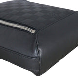 Louis Vuitton Discovery Messenger BB Damier Infini