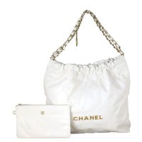 Chanel 22 Hobo Medium