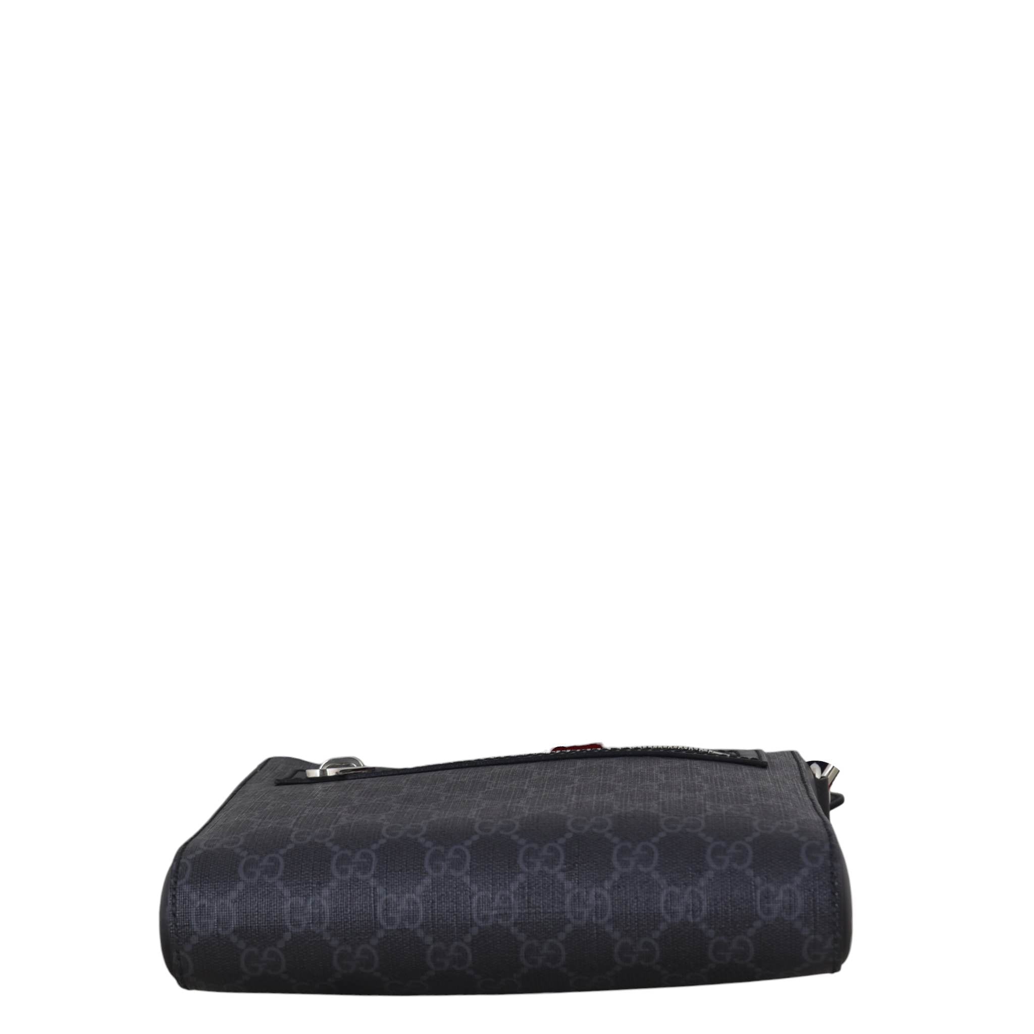 Gucci GG Supreme Messenger Bag Small