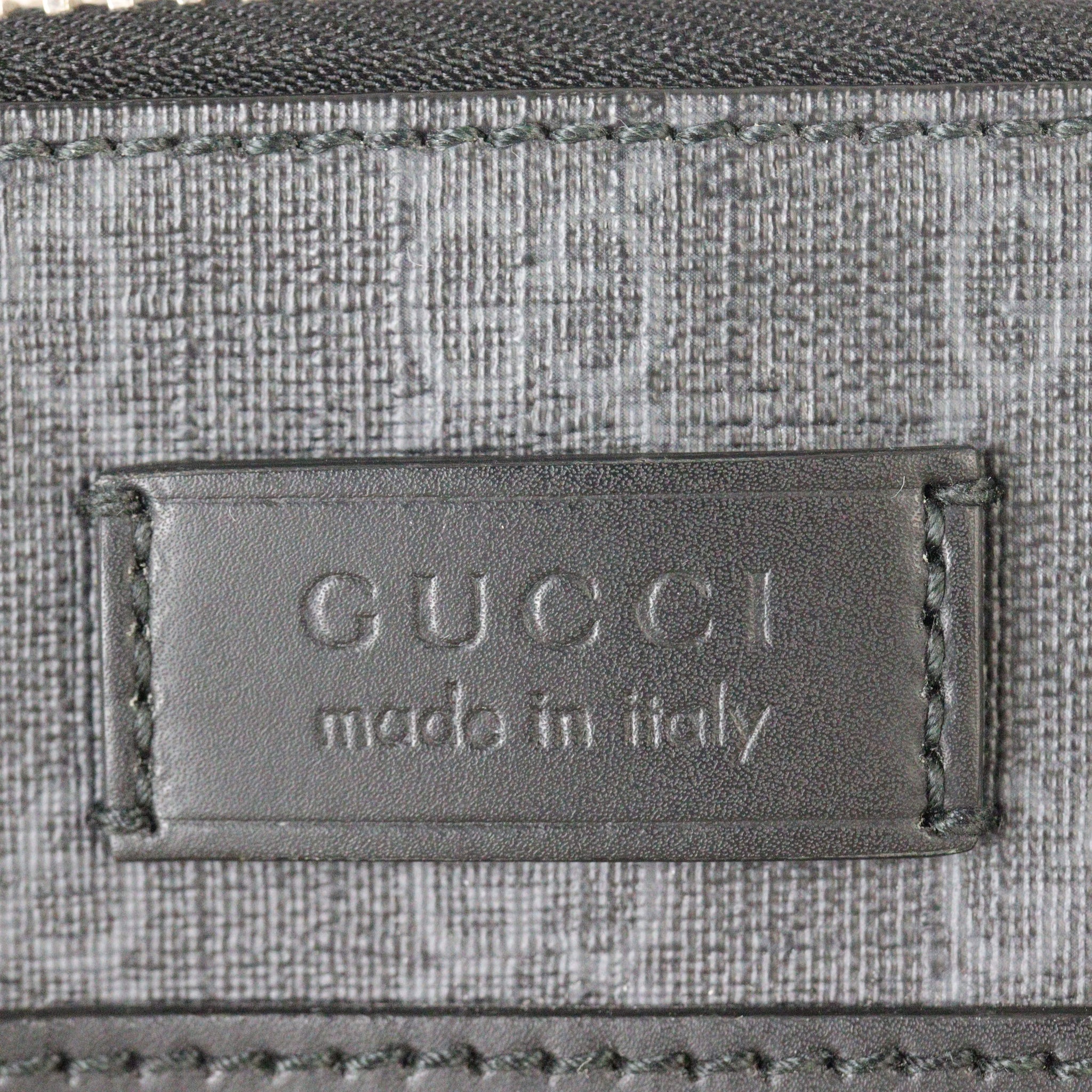 Gucci GG Supreme Messenger Bag Small