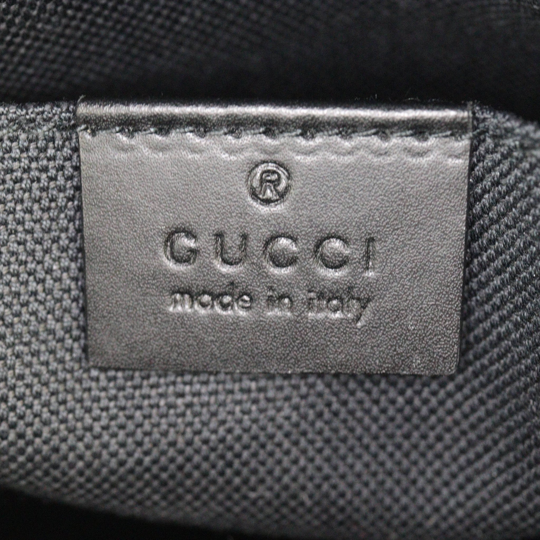 Gucci GG Supreme Messenger Bag Small